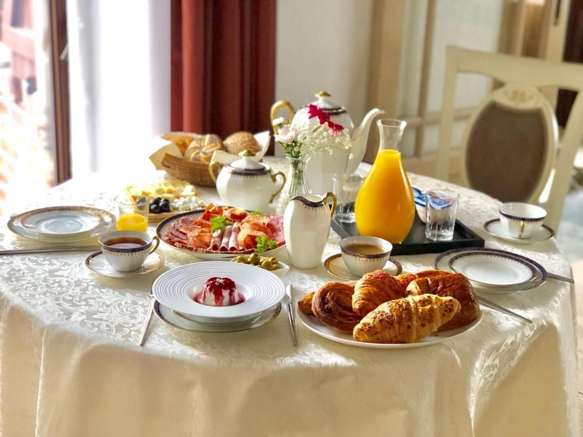 B&B Secret Garden Adults Only Voeren Bagian luar foto