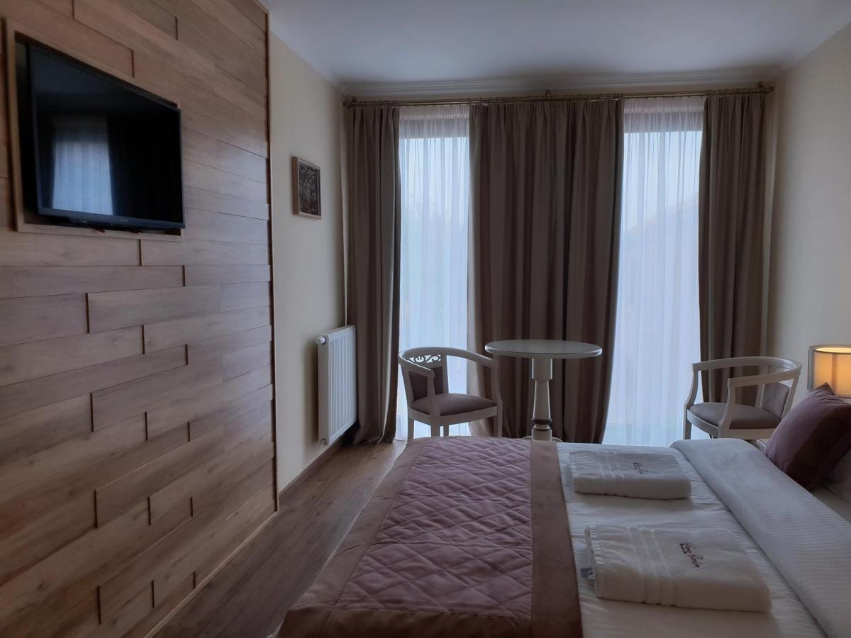 B&B Secret Garden Adults Only Voeren Bagian luar foto