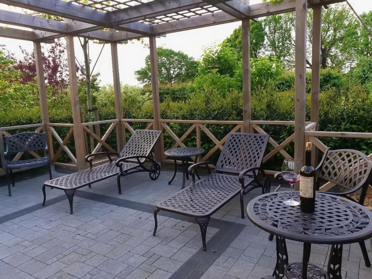 B&B Secret Garden Adults Only Voeren Bagian luar foto