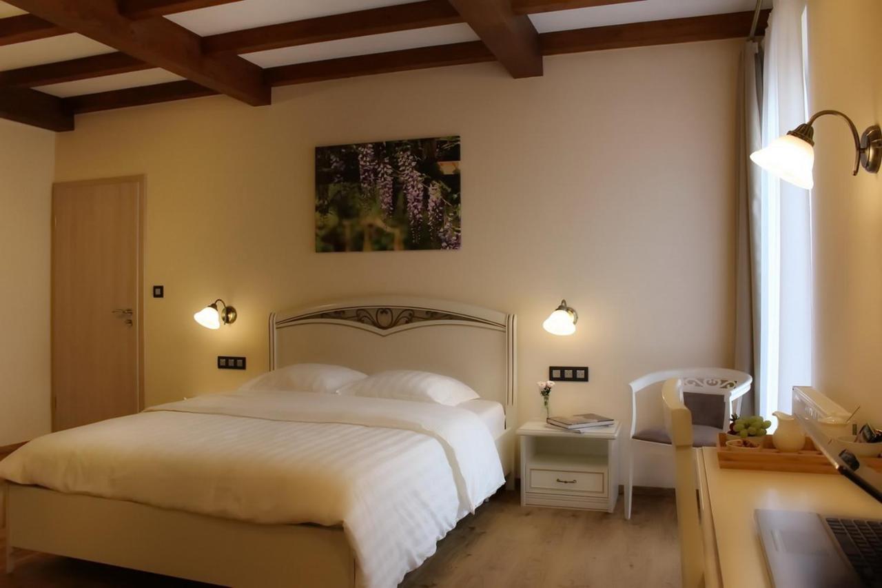 B&B Secret Garden Adults Only Voeren Bagian luar foto