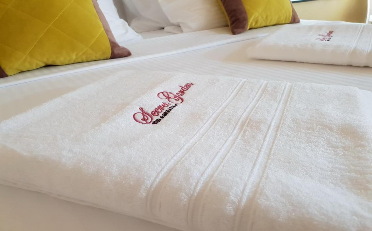 B&B Secret Garden Adults Only Voeren Bagian luar foto